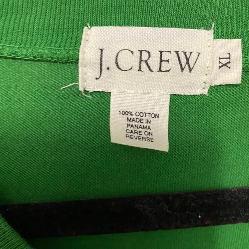 J crew emerald green v neck short sleeve tee/ casual/ comfort/